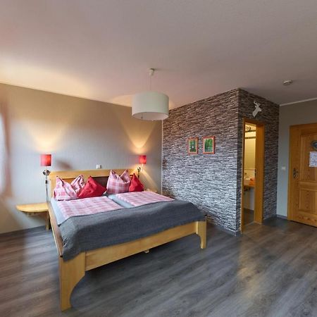 Landhotel Brauner Hirsch Kammerforst Dış mekan fotoğraf