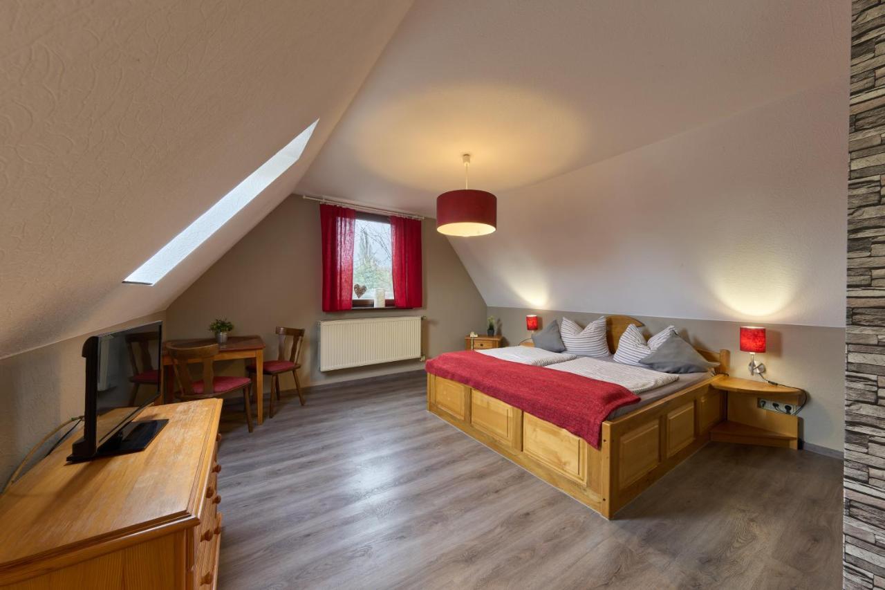 Landhotel Brauner Hirsch Kammerforst Dış mekan fotoğraf