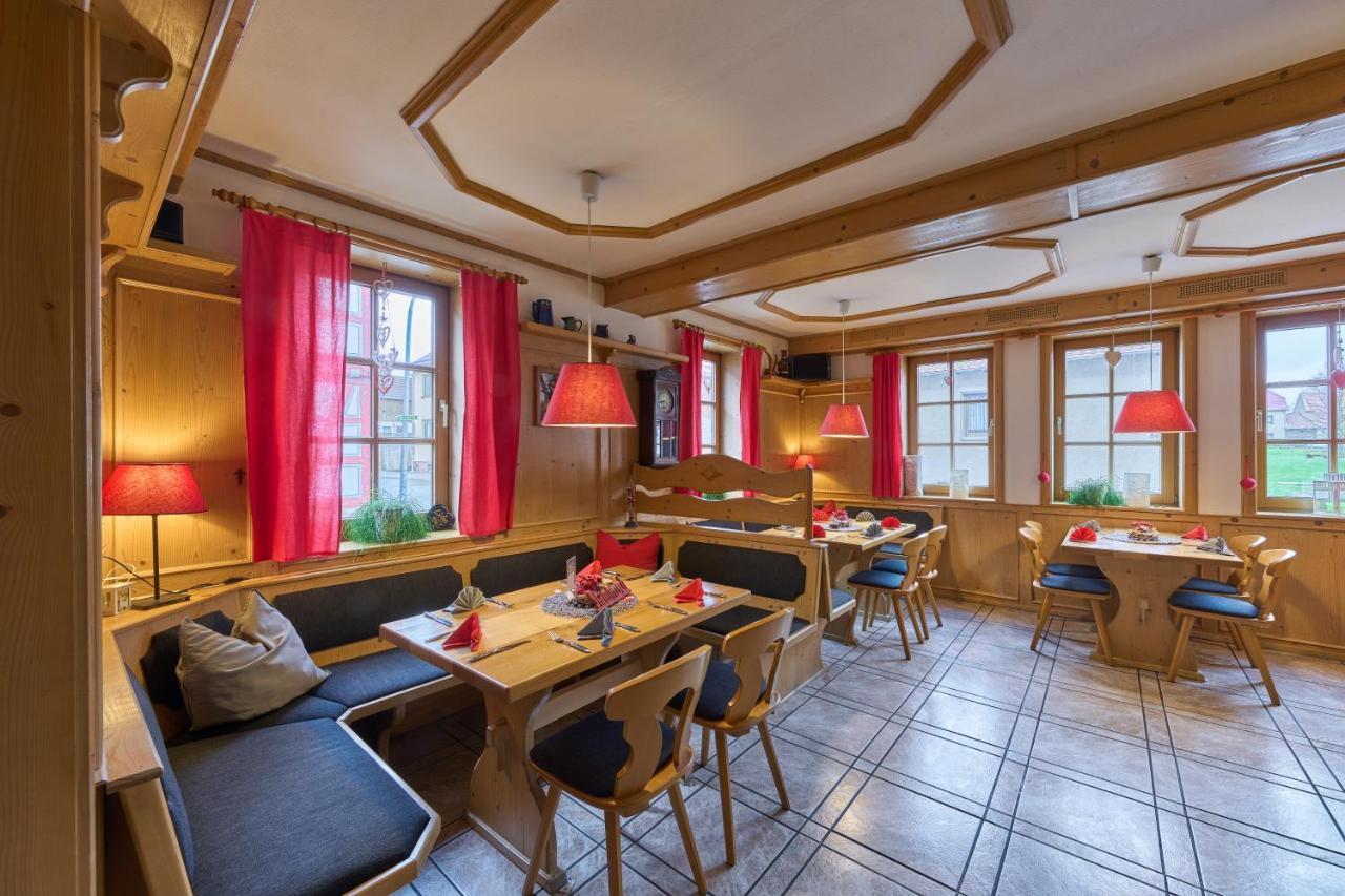 Landhotel Brauner Hirsch Kammerforst Dış mekan fotoğraf